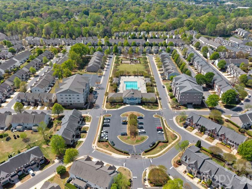 2207 Whitford Lane, Charlotte, NC 28210.  MLS# CAR4366216, YatesRealty ID 28436. Clubhouse,Pool and Park
