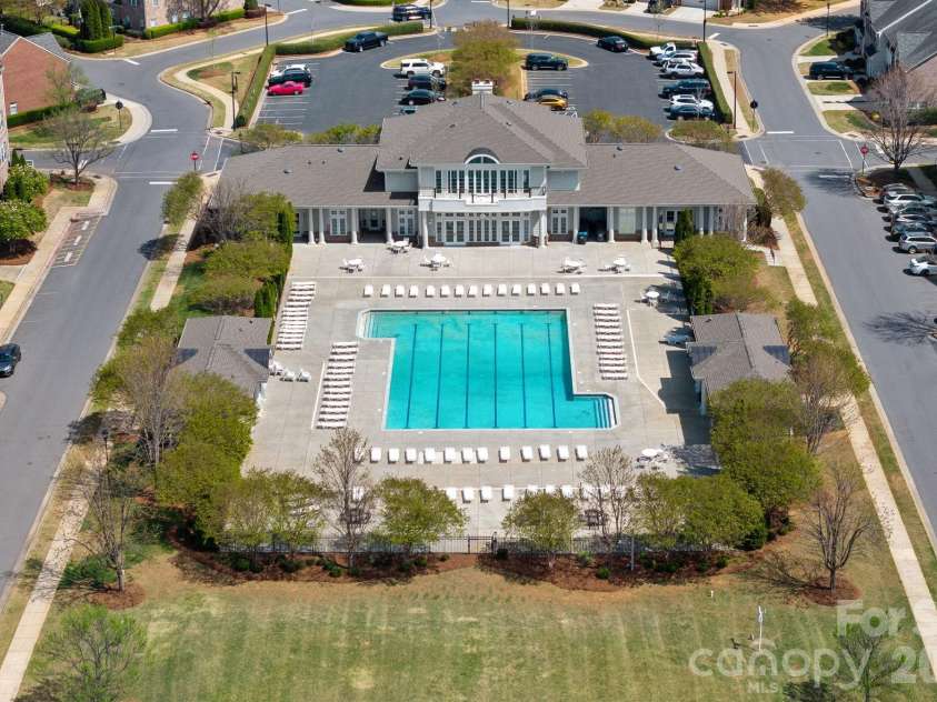 2207 Whitford Lane, Charlotte, NC 28210.  MLS# CAR4366216, YatesRealty ID 28436. Outdoor Pool