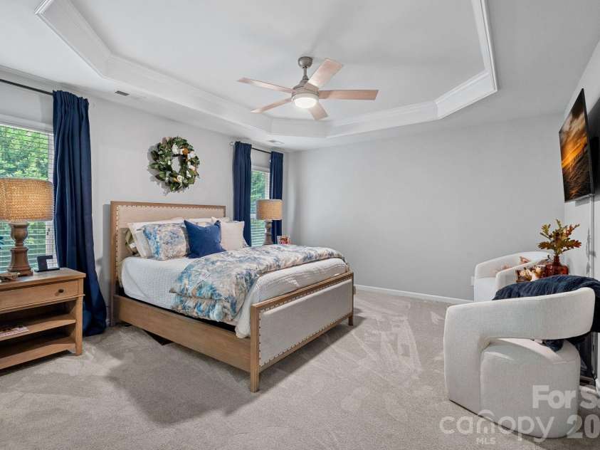 2207 Whitford Lane, Charlotte, NC 28210.  MLS# CAR4366216, YatesRealty ID 28436. Primary Bedroom with Trey Ceiling