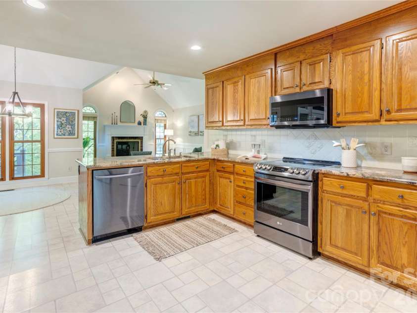 1188 Fawn Ridge Road, Concord, NC 28027.  MLS# CAR4369825, YatesRealty ID 28437. Spacious Kitchen