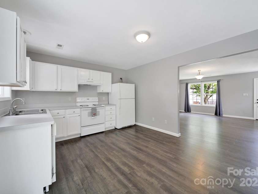 5876 Culloden Court, Concord, NC 28027.  MLS# CAR4282512, YatesRealty ID 28438. 