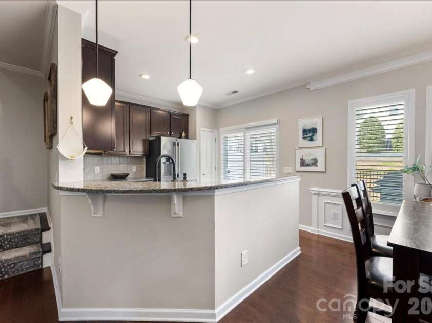 2434 Royal York Avenue, Charlotte, NC 28210.  MLS# CAR4411418, YatesRealty ID 28439. 