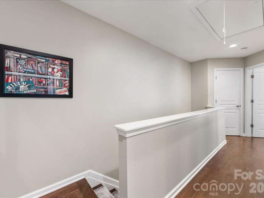2434 Royal York Avenue, Charlotte, NC 28210.  MLS# CAR4411418, YatesRealty ID 28439. 