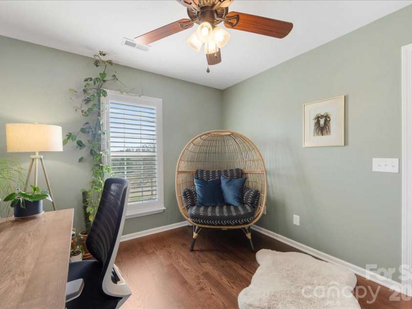 2434 Royal York Avenue, Charlotte, NC 28210.  MLS# CAR4411418, YatesRealty ID 28439. 