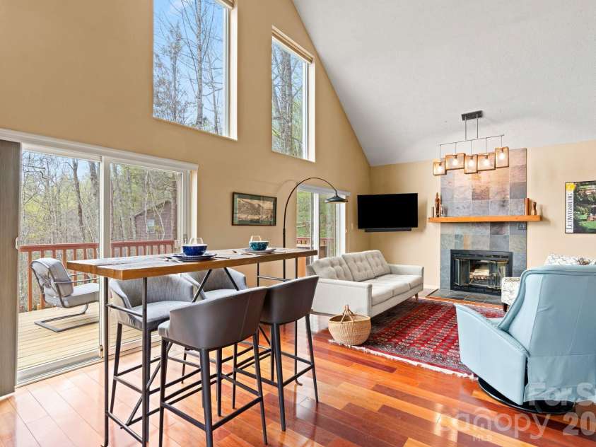 108 Hickory Forest Road, Fairview, NC 28730.  MLS# CAR4343902, YatesRealty ID 28441. 