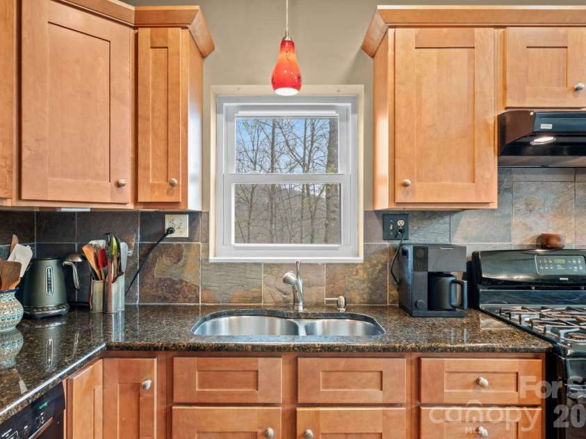108 Hickory Forest Road, Fairview, NC 28730.  MLS# CAR4343902, YatesRealty ID 28441. 