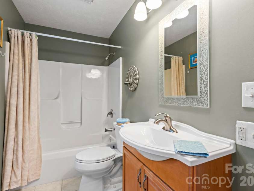 108 Hickory Forest Road, Fairview, NC 28730.  MLS# CAR4343902, YatesRealty ID 28441. 
