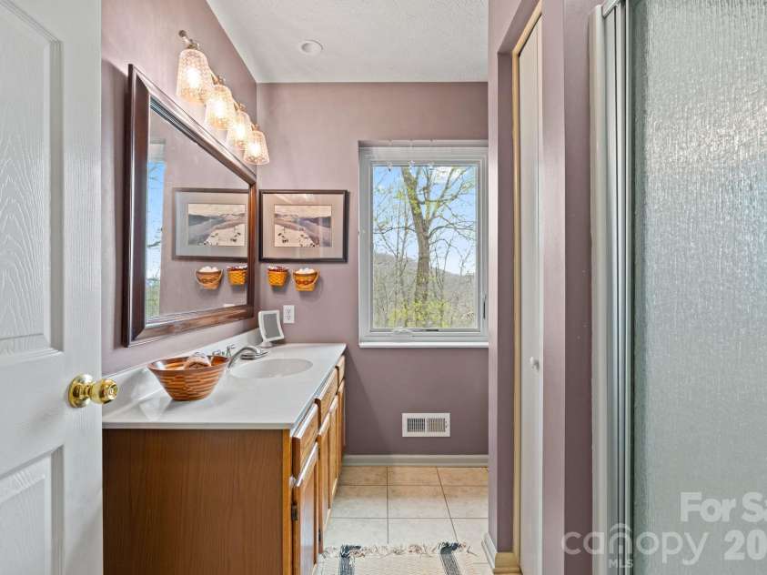 108 Hickory Forest Road, Fairview, NC 28730.  MLS# CAR4343902, YatesRealty ID 28441. 