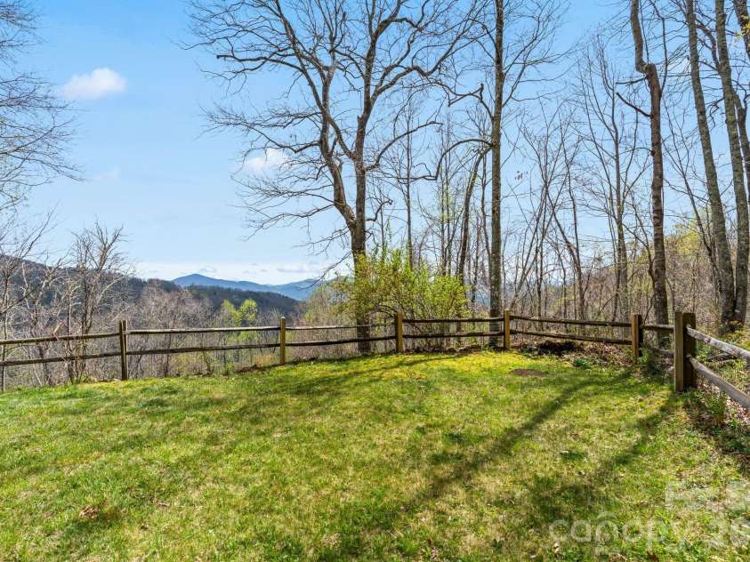 108 Hickory Forest Road, Fairview, NC 28730.  MLS# CAR4343902, YatesRealty ID 28441. 
