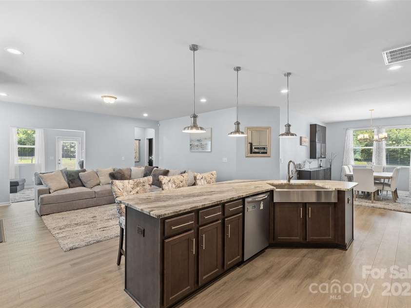 7628 Tanglewood Way, Denver, NC 28037.  MLS# CAR4281387, YatesRealty ID 28441. 