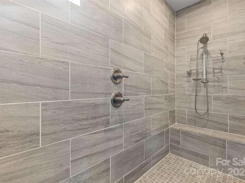 7628 Tanglewood Way, Denver, NC 28037.  MLS# CAR4281387, YatesRealty ID 28441. 