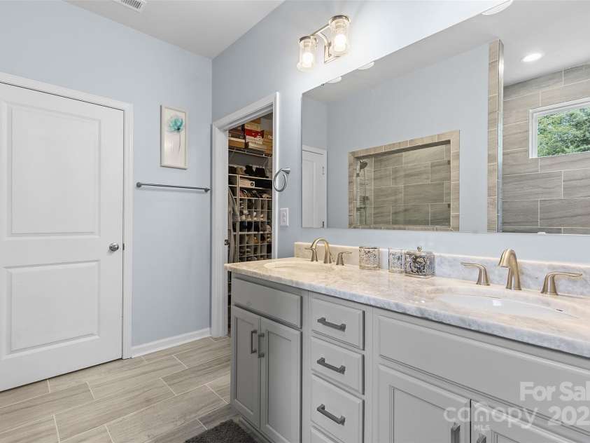 7628 Tanglewood Way, Denver, NC 28037.  MLS# CAR4281387, YatesRealty ID 28441. 