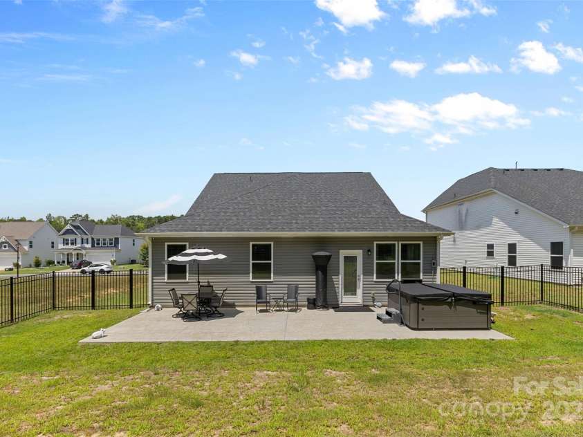 7628 Tanglewood Way, Denver, NC 28037.  MLS# CAR4281387, YatesRealty ID 28441. 