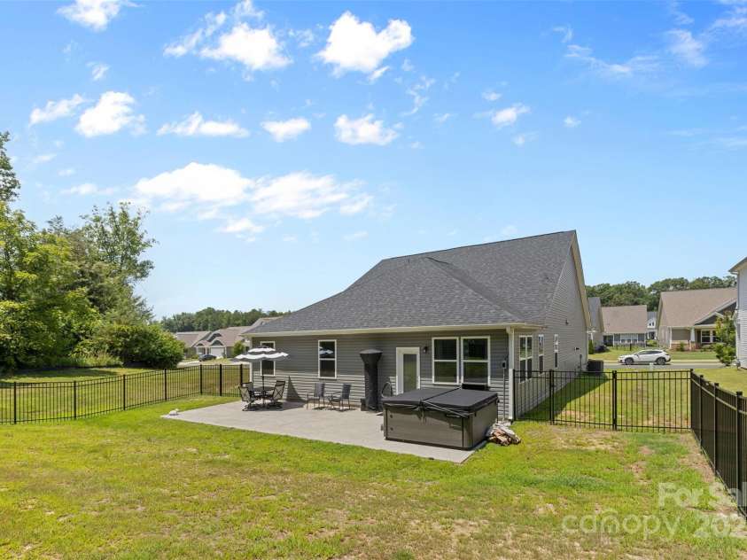 7628 Tanglewood Way, Denver, NC 28037.  MLS# CAR4281387, YatesRealty ID 28441. 