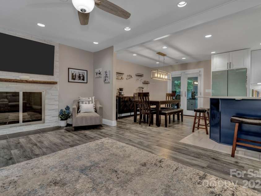 169 Echo Drive, Laurel Park, NC 28739.  MLS# CAR4267746, YatesRealty ID 28442. 