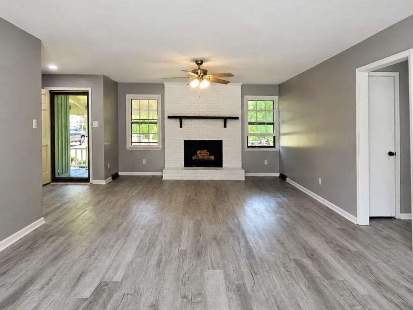 6016 Indian Brook Drive, Matthews, NC 28104.  MLS# CAR4377872, YatesRealty ID 28442. 