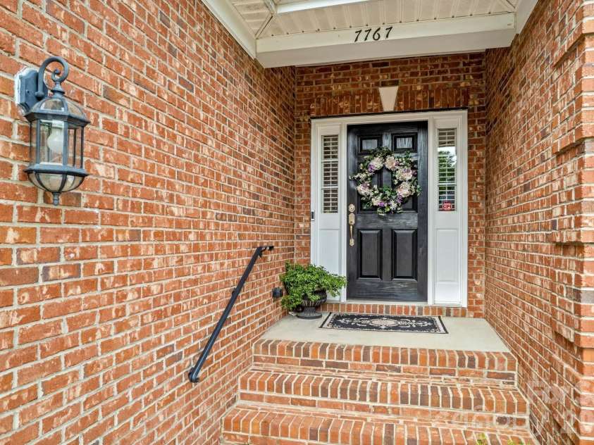 7767 St Andrews Lane, Denver, NC 28164.  MLS# CAR4379085, YatesRealty ID 28443. 