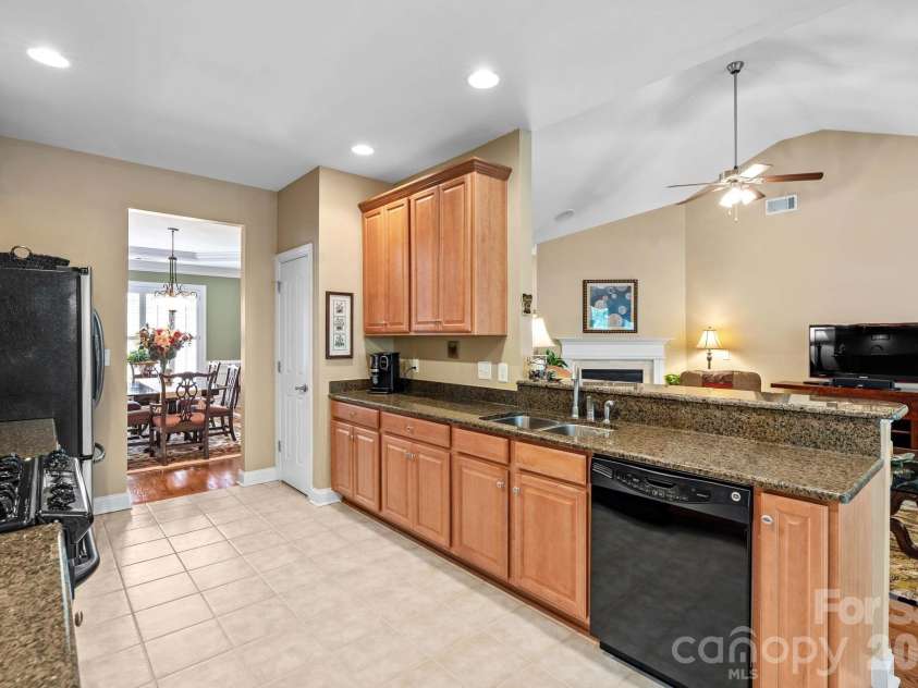 7767 St Andrews Lane, Denver, NC 28164.  MLS# CAR4379085, YatesRealty ID 28443. 