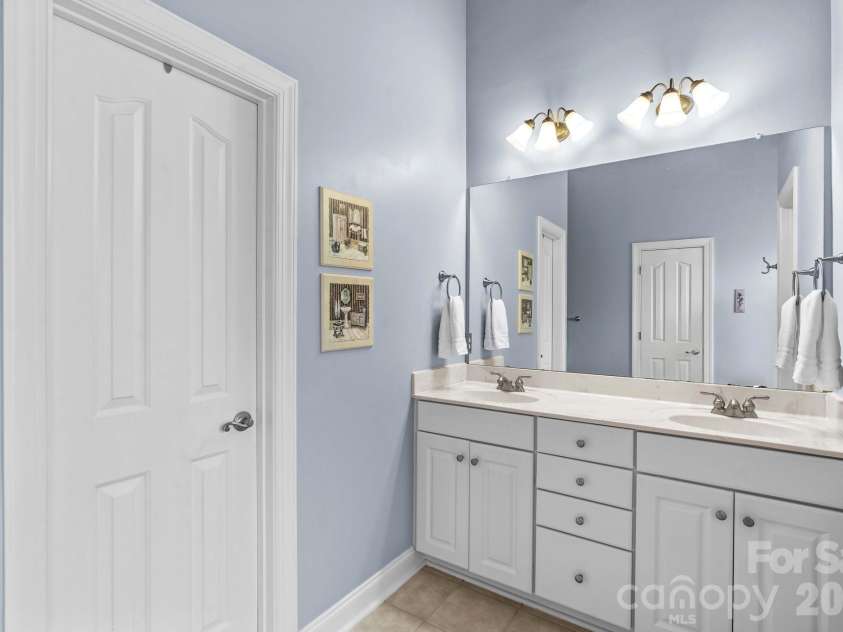 7767 St Andrews Lane, Denver, NC 28164.  MLS# CAR4379085, YatesRealty ID 28443. 