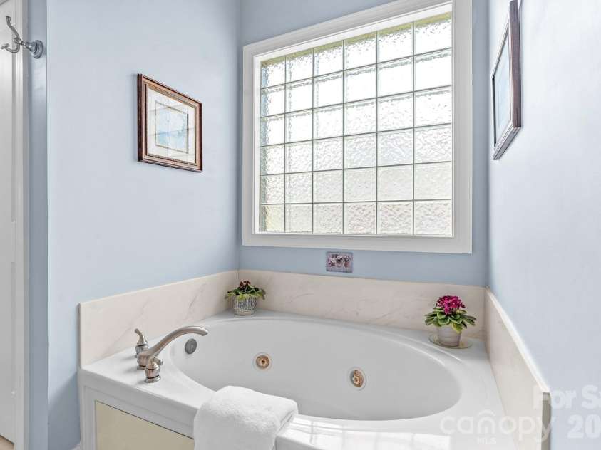 7767 St Andrews Lane, Denver, NC 28164.  MLS# CAR4379085, YatesRealty ID 28443. 