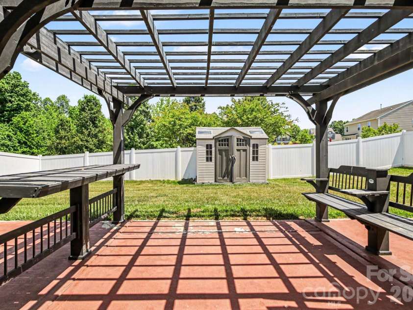2506 Copperleaf Court, High Point, NC 27265.  MLS# CAR4383467, YatesRealty ID 28445. 