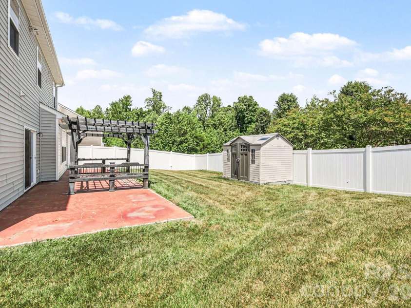 2506 Copperleaf Court, High Point, NC 27265.  MLS# CAR4383467, YatesRealty ID 28445. 