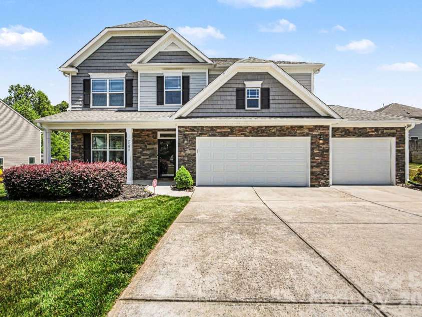 2506 Copperleaf Court, High Point, NC 27265.  MLS# CAR4383467, YatesRealty ID 28445. 