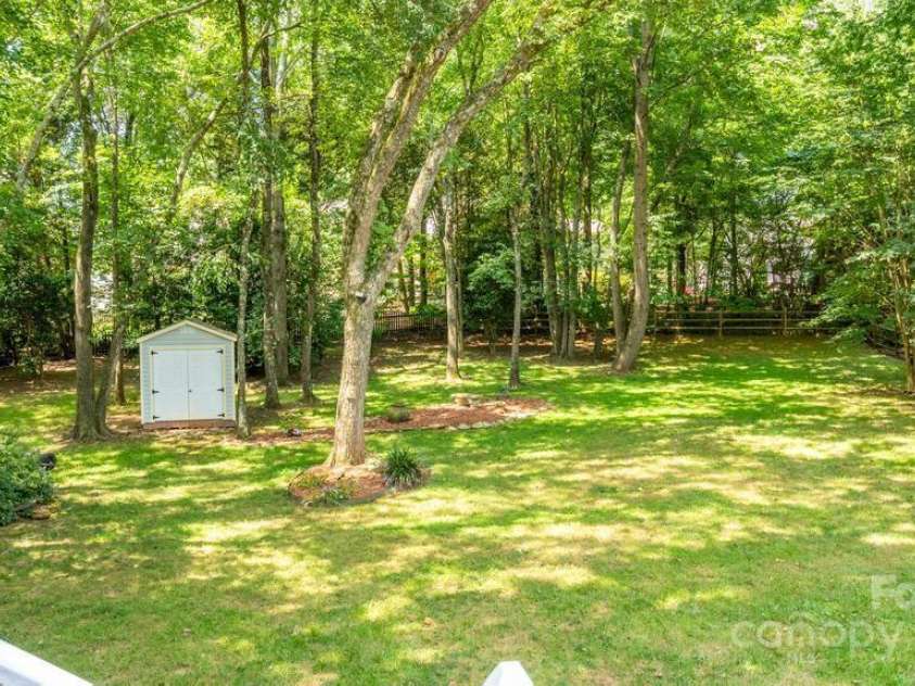 8412 Bridgestone Drive, Huntersville, NC 28078.  MLS# CAR4278792, YatesRealty ID 28445. Over-sized private backyard perfect for soccer practice and pets.