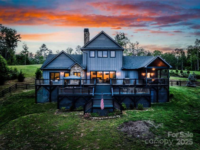 134 Olivia Trace Drive, Fletcher, NC 28732.  MLS# CAR4257309, YatesRealty ID 28446. 