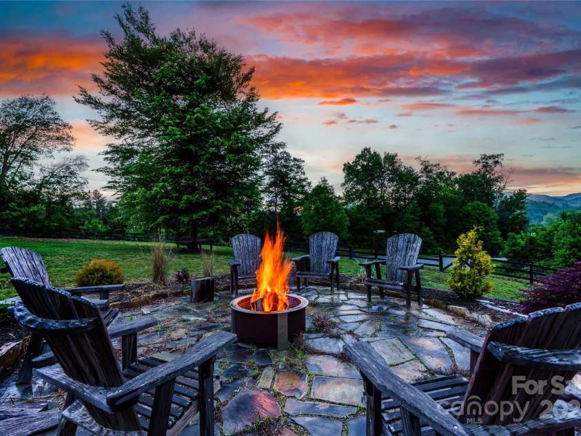 134 Olivia Trace Drive, Fletcher, NC 28732.  MLS# CAR4257309, YatesRealty ID 28446. 