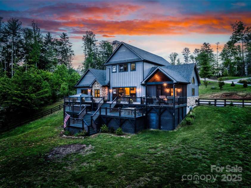 134 Olivia Trace Drive, Fletcher, NC 28732.  MLS# CAR4257309, YatesRealty ID 28446. 