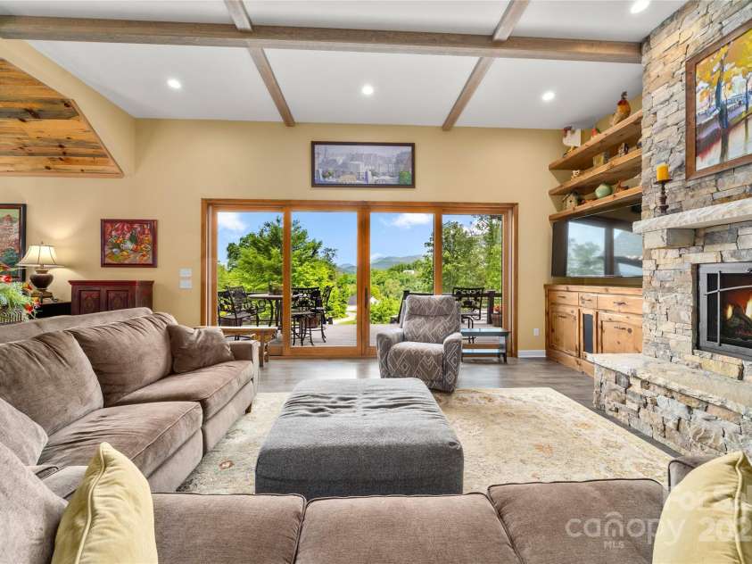 134 Olivia Trace Drive, Fletcher, NC 28732.  MLS# CAR4257309, YatesRealty ID 28446. 