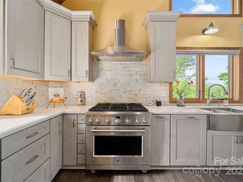 134 Olivia Trace Drive, Fletcher, NC 28732.  MLS# CAR4257309, YatesRealty ID 28446. 