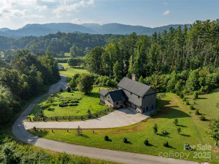 134 Olivia Trace Drive, Fletcher, NC 28732.  MLS# CAR4257309, YatesRealty ID 28446. 