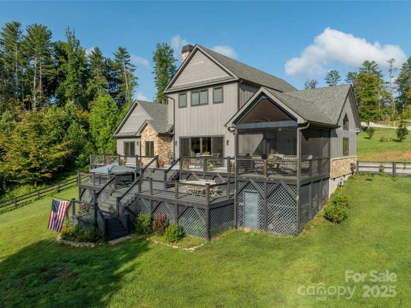 134 Olivia Trace Drive, Fletcher, NC 28732.  MLS# CAR4257309, YatesRealty ID 28446. 