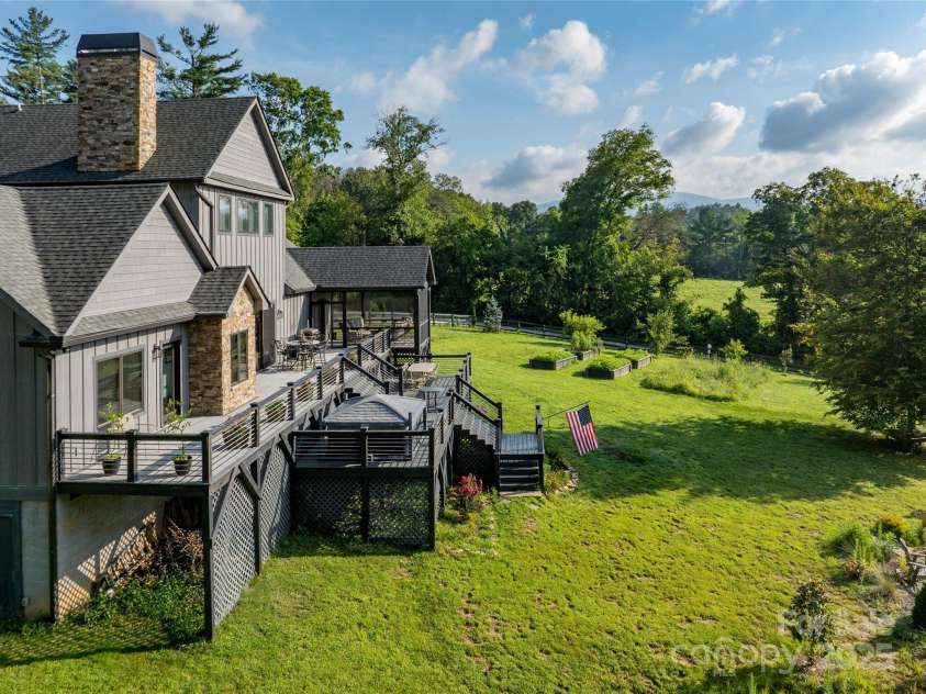 134 Olivia Trace Drive, Fletcher, NC 28732.  MLS# CAR4257309, YatesRealty ID 28446. 