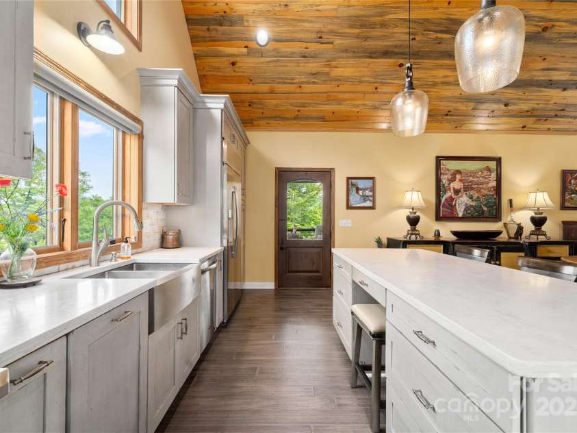 134 Olivia Trace Drive, Fletcher, NC 28732.  MLS# CAR4257309, YatesRealty ID 28446. Thoughtfully designed chefs kitchen