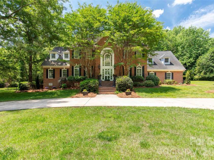 1933 Tara Trail, Lancaster, SC 29720.  MLS# CAR4383527, YatesRealty ID 28446. 