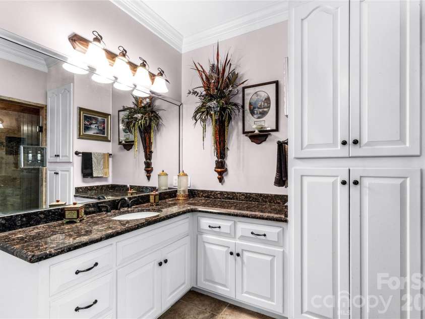 1933 Tara Trail, Lancaster, SC 29720.  MLS# CAR4383527, YatesRealty ID 28446. 