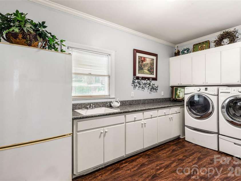 1933 Tara Trail, Lancaster, SC 29720.  MLS# CAR4383527, YatesRealty ID 28446. 