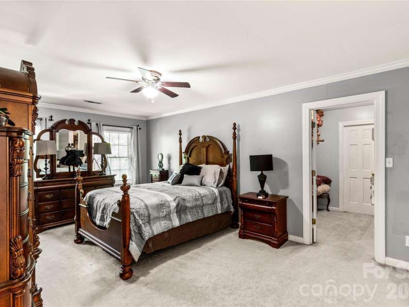 1933 Tara Trail, Lancaster, SC 29720.  MLS# CAR4383527, YatesRealty ID 28446. 