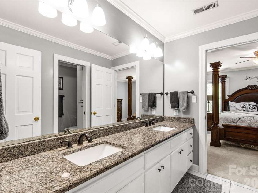 1933 Tara Trail, Lancaster, SC 29720.  MLS# CAR4383527, YatesRealty ID 28446. 
