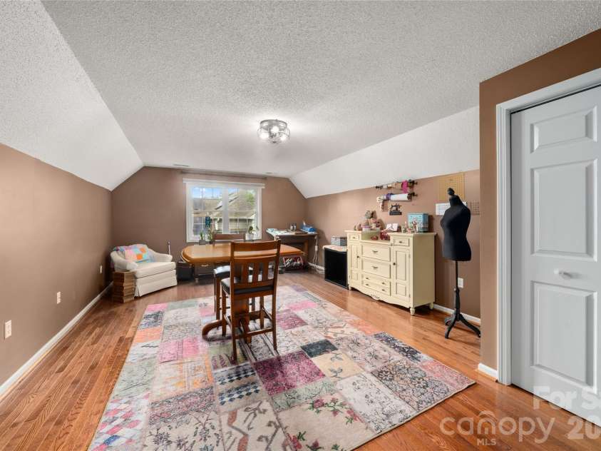 100 Welwyn Lane, Asheville, NC 28805.  MLS# CAR4382171, YatesRealty ID 28447. 