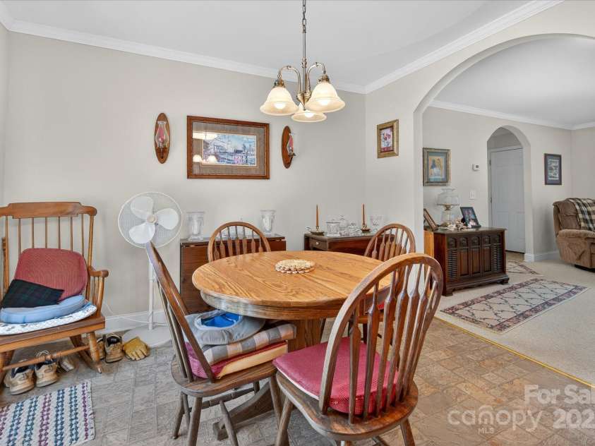 1222 Candlewood Drive, Gastonia, NC 28052.  MLS# CAR4284556, YatesRealty ID 28447. 