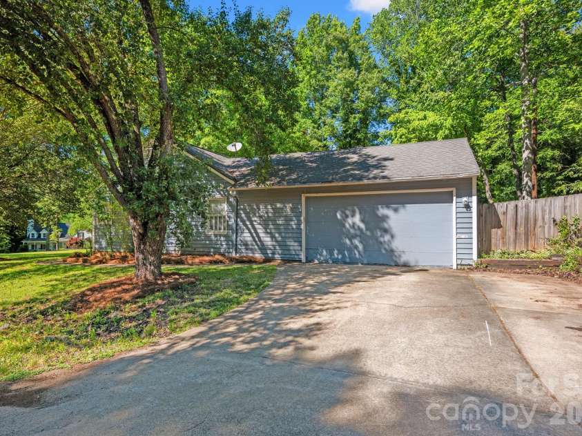 1775 Apple Tree Lane, Fort Mill, SC 29715.  MLS# CAR4380119, YatesRealty ID 28448. 31- Side Load 2 Car Garage with Driveway