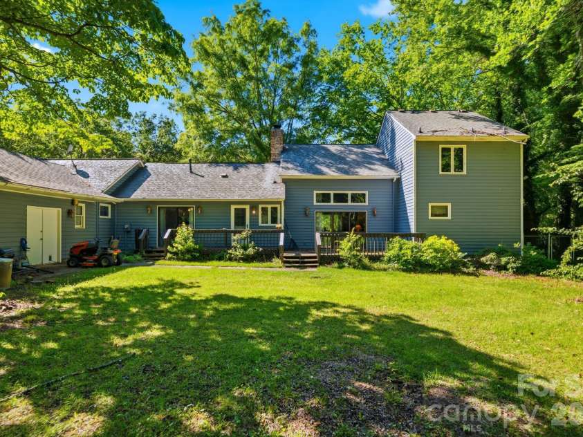 1775 Apple Tree Lane, Fort Mill, SC 29715.  MLS# CAR4380119, YatesRealty ID 28448. 