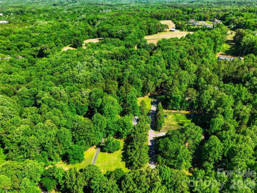 1775 Apple Tree Lane, Fort Mill, SC 29715.  MLS# CAR4380119, YatesRealty ID 28448. 