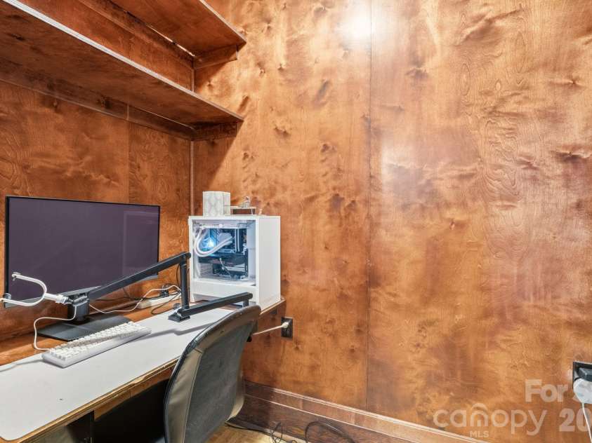1775 Apple Tree Lane, Fort Mill, SC 29715.  MLS# CAR4380119, YatesRealty ID 28448. Computer Area, Gaming Area, Small Office and Study Room