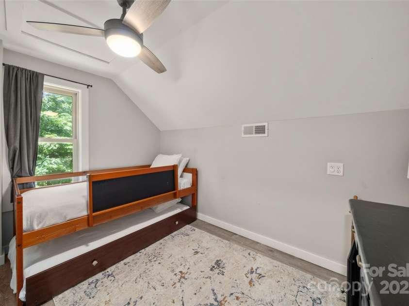 204 Terrys Gap Loop Road, Fletcher, NC 28732.  MLS# CAR4272352, YatesRealty ID 28449. 