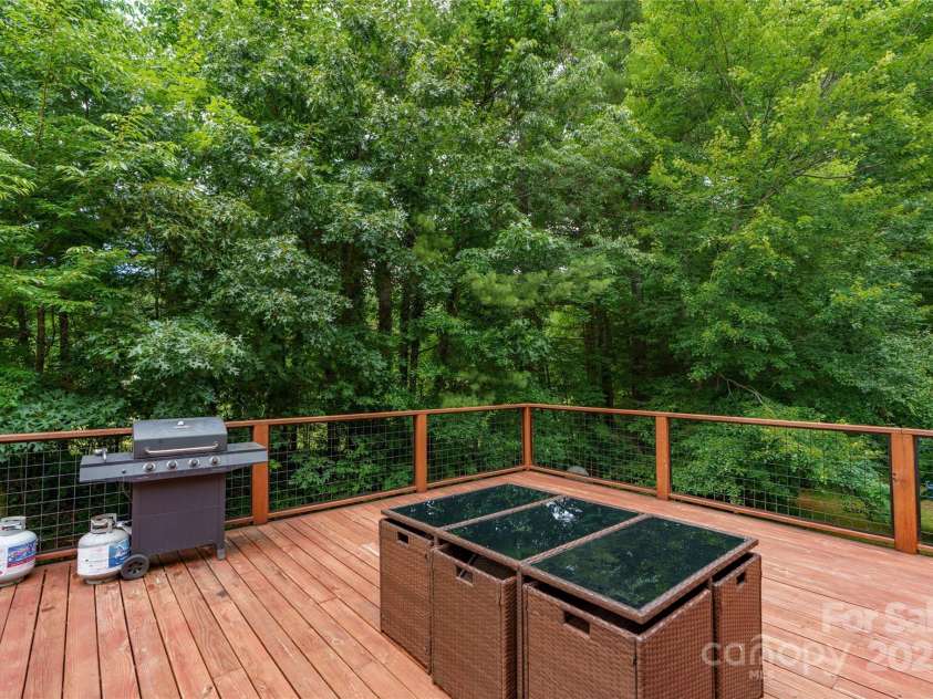 204 Terrys Gap Loop Road, Fletcher, NC 28732.  MLS# CAR4272352, YatesRealty ID 28449. 